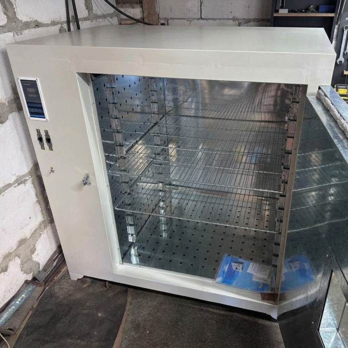 Печь для разборки фар 6 кВт, 220 В, камера 800×1000×800 мм (640 л), PID-контроллер 30–300 °C, смотровое окно, 2 ТЭНа, циркуляция воздуха