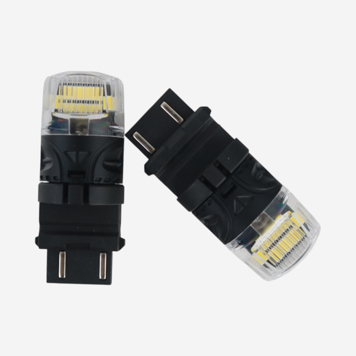 Светодиодные лампы T25 3157 EA Light X 4SMD 360° White (белые) 700Lm 12V для авто (2 шт.)