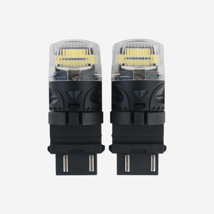Светодиодные лампы T25 3157 EA Light X 4SMD 360° White (белые) 700Lm 12V для авто (2 шт.)